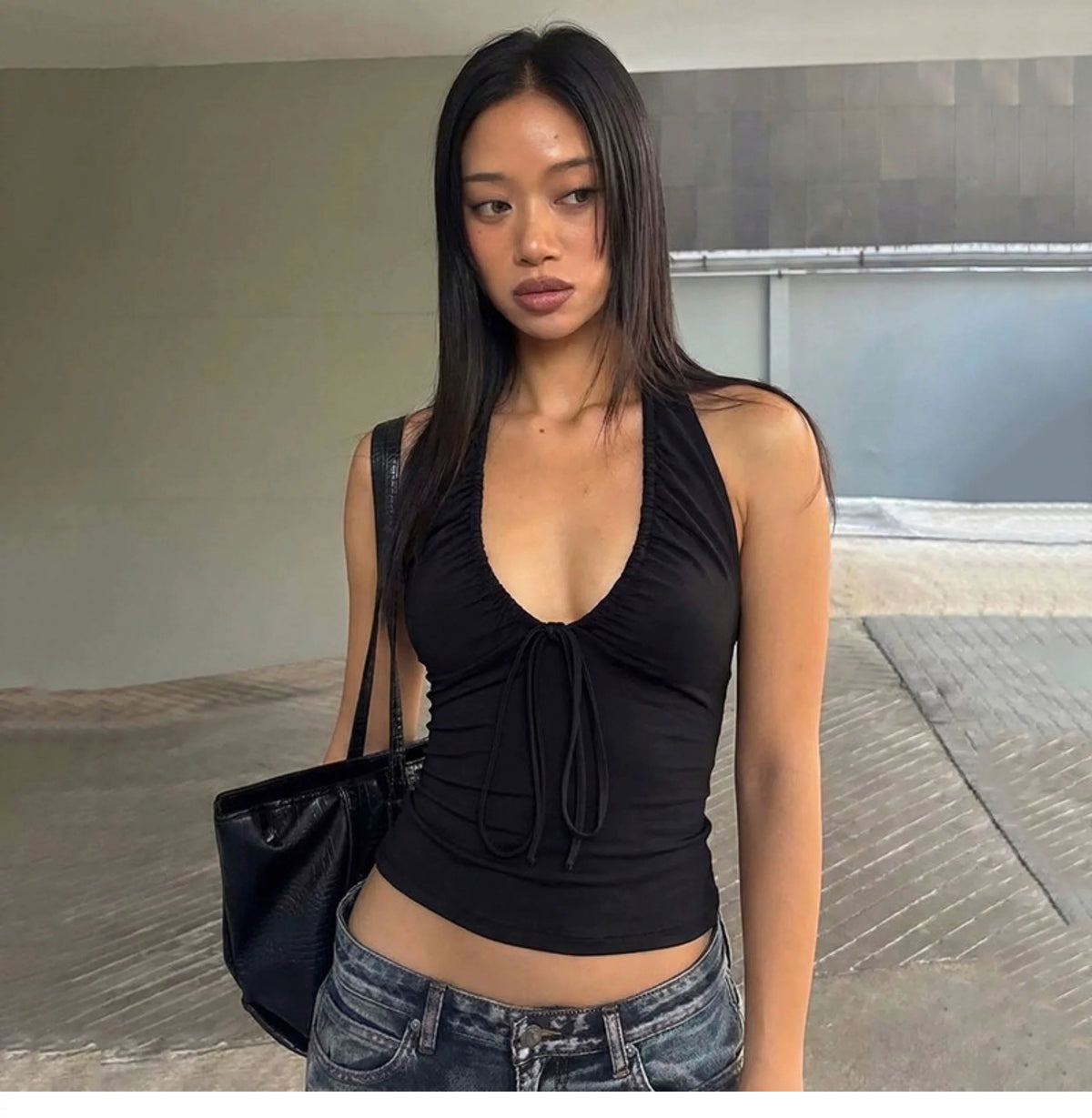 Sexy deep V-neck drawstring tie halter top, high-waisted slim-fit revealing back short top for women