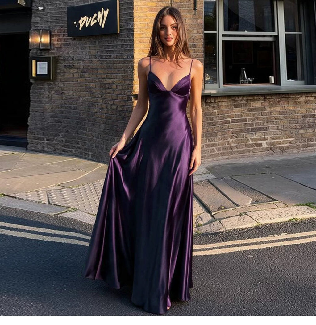 Silky matte satin strapless dress for women with side zipper, high waist, form-fitting and sexy, long skirt