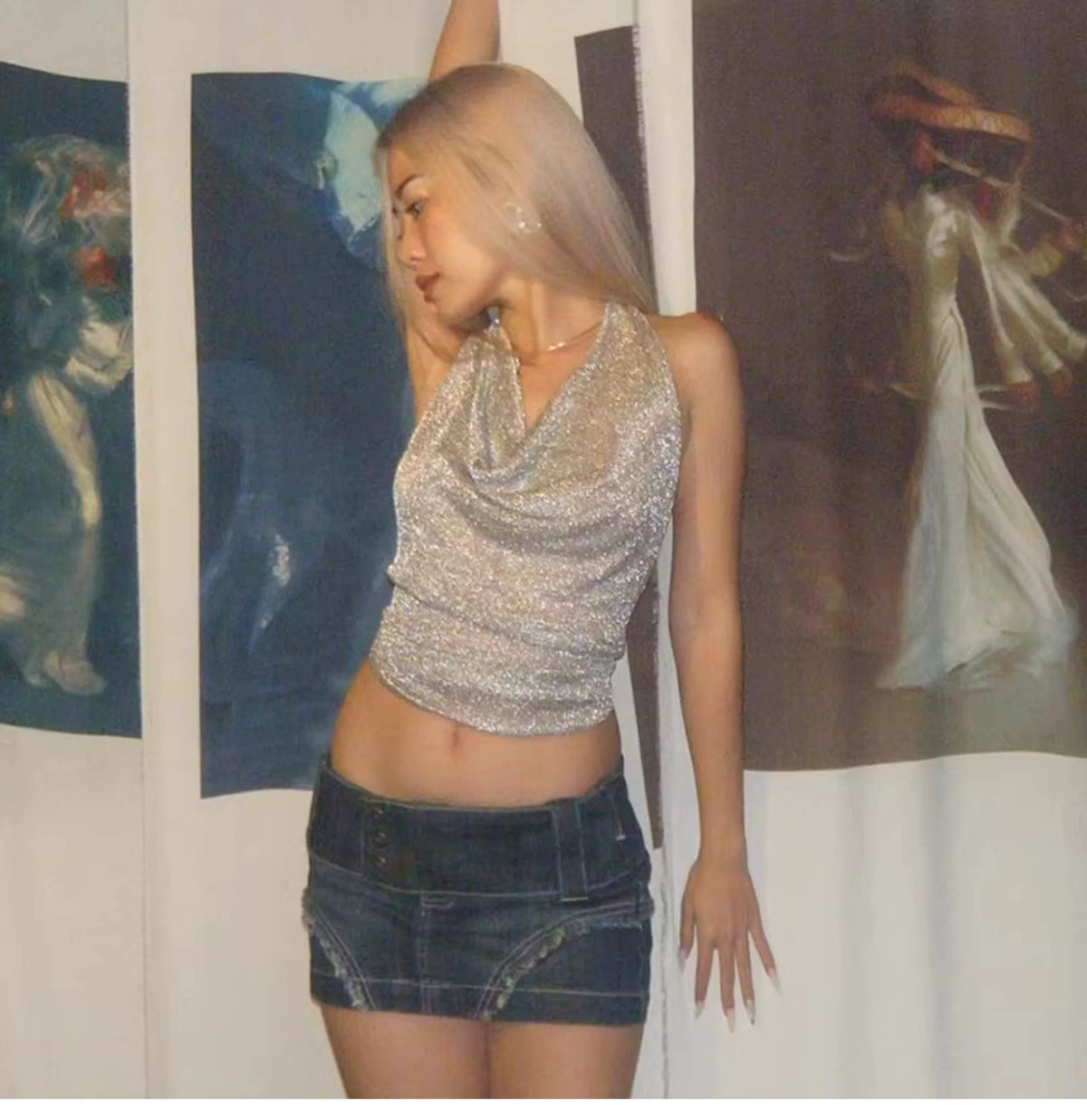 Ins-style sexy hot girl halter-neck crop top for women. Glittering straps, backless, high-waisted, sheer short top.