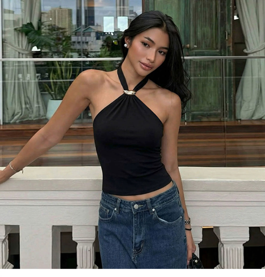 Fashionable and versatile metal ring strap halter-neck tank top for women, revealing the back, slim-fit, spicy girl style top