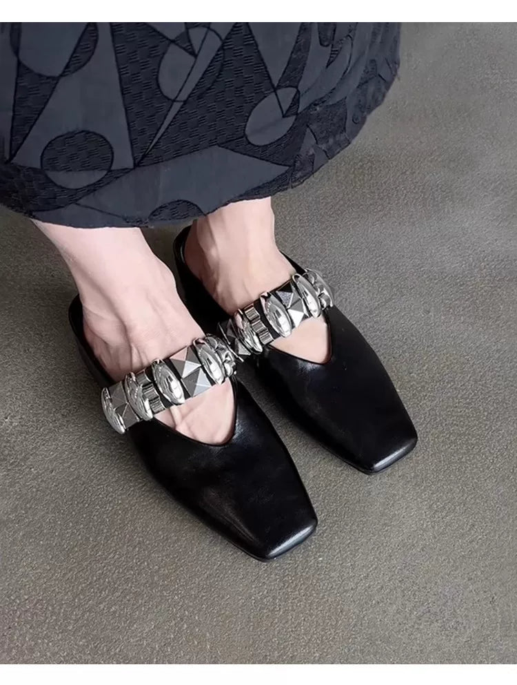 Sheepskin version ~ Versatile high-heel metal black beanie shoes for women, one-piece leather wedge square toe half-toe slippers