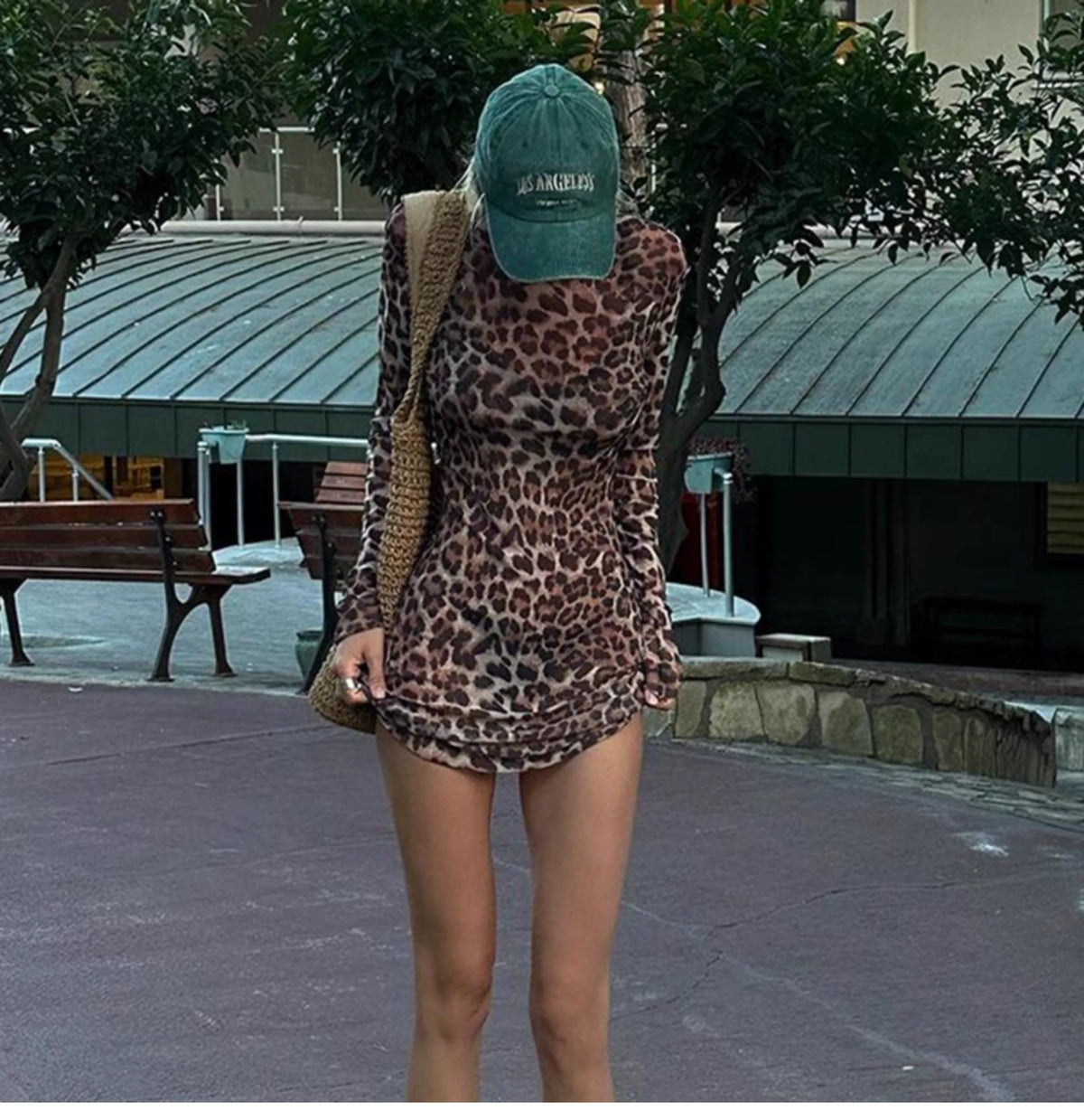 Purely sensual long-sleeved round-neck dress with net fabric and leopard print, paired with a strapless top set for women