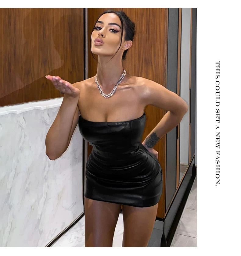 One-shoulder sexy figure-hugging bust-warming dress for women. High-waisted slimming and hourglass-shaped black leather skirt.