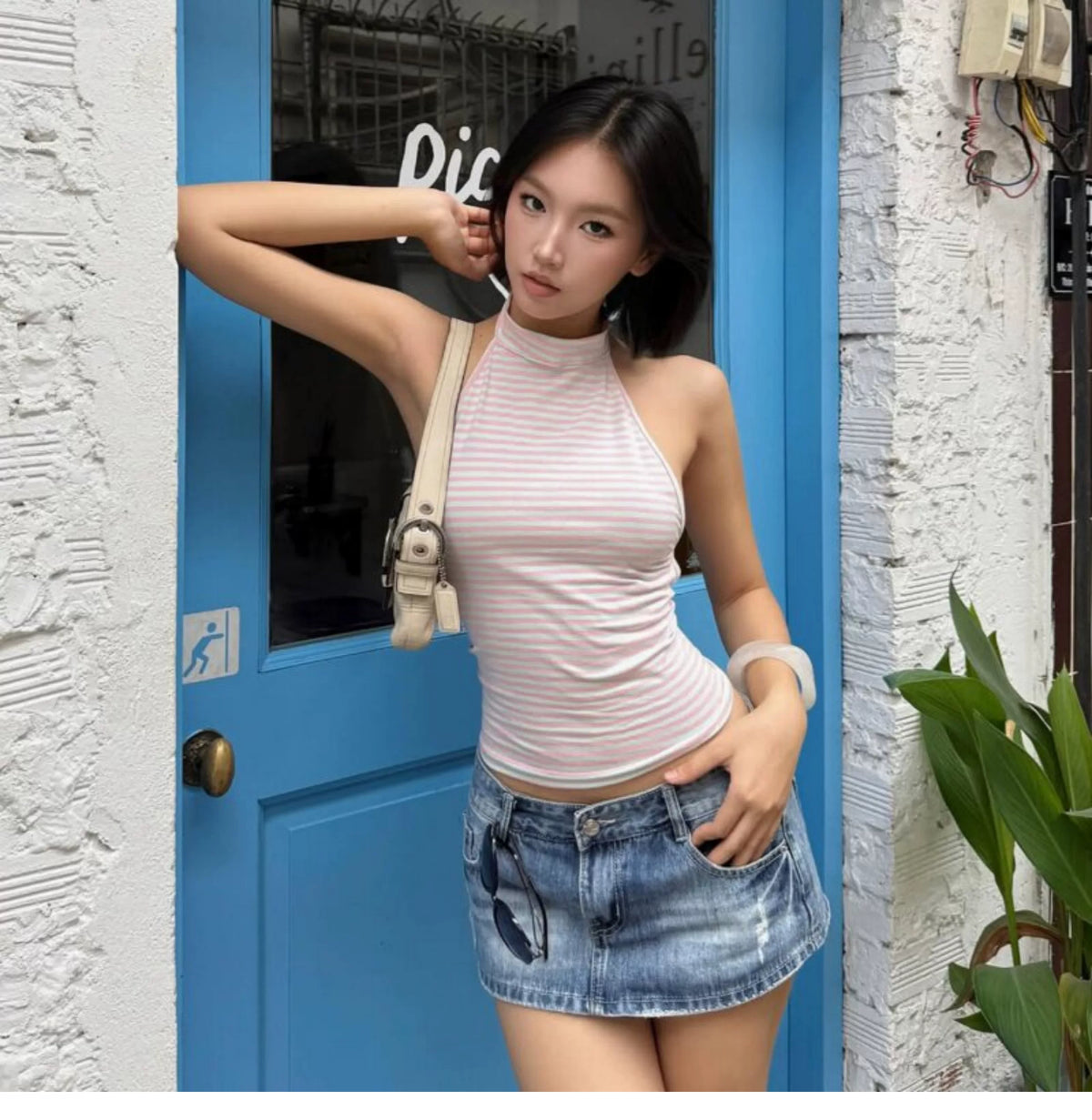 Summer pink striped unlined halter-neck tank top for ladies - edgy chick style with strapless backless short top design