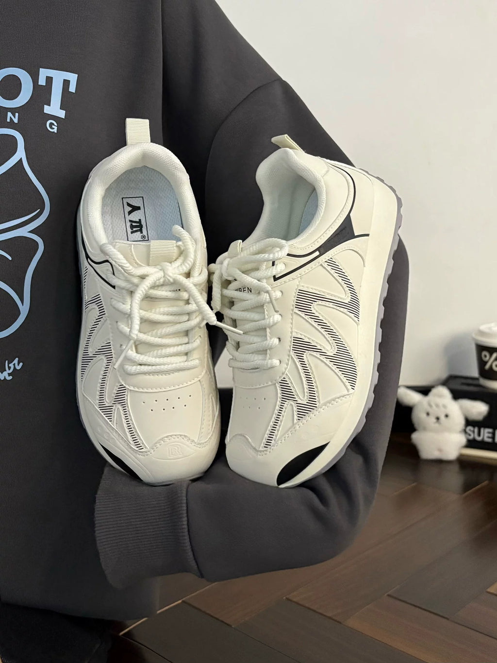 Women's Style Autumn New Product Fashionable Bestseller White Sneakers with Wide-leg Pants for Casual and Sports Shoes