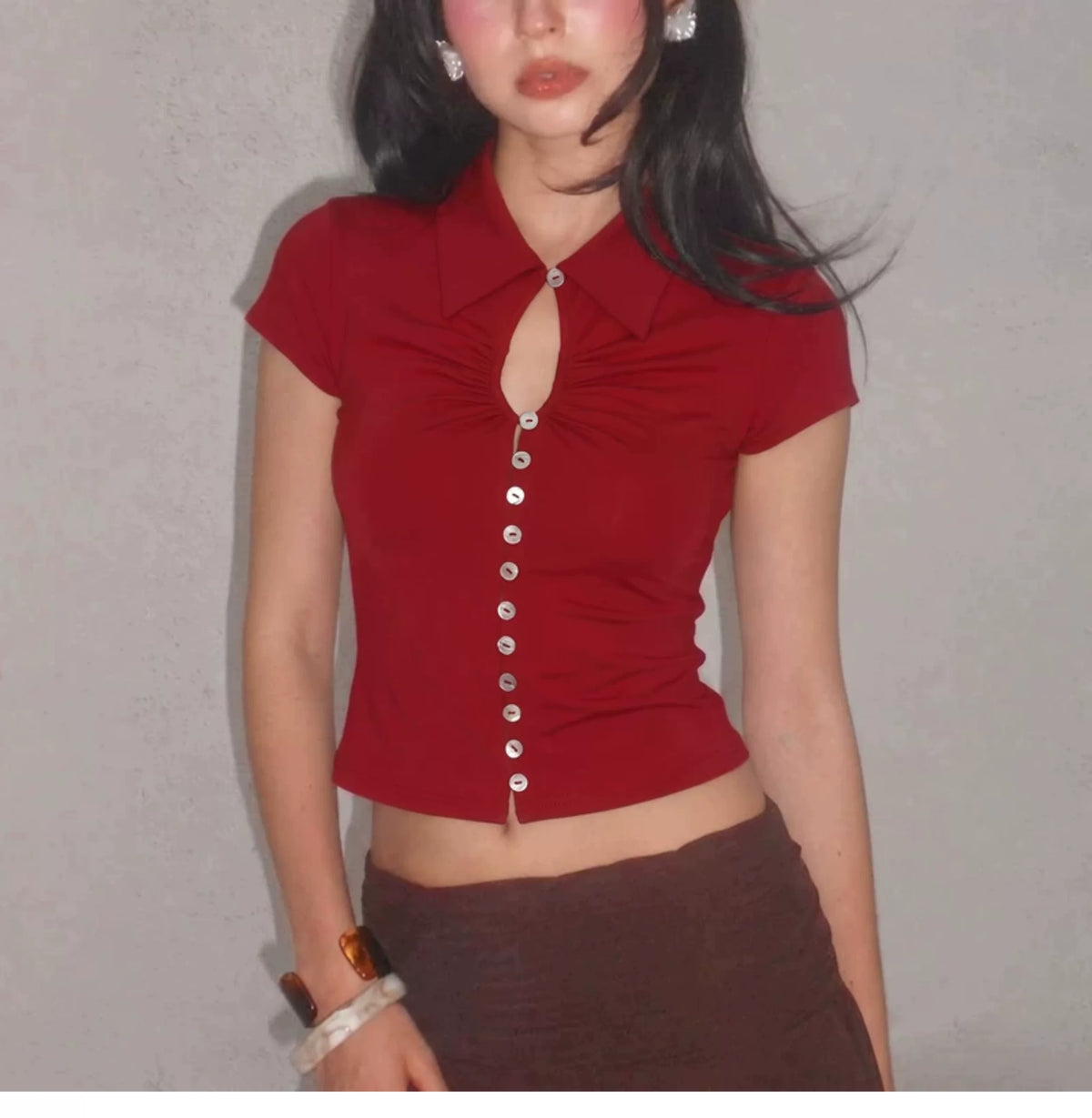 Collarless open-front single-button short-sleeved T-shirt for women, suitable for all seasons, slim-fitting, pure color, trendy, perfect for cool girls.